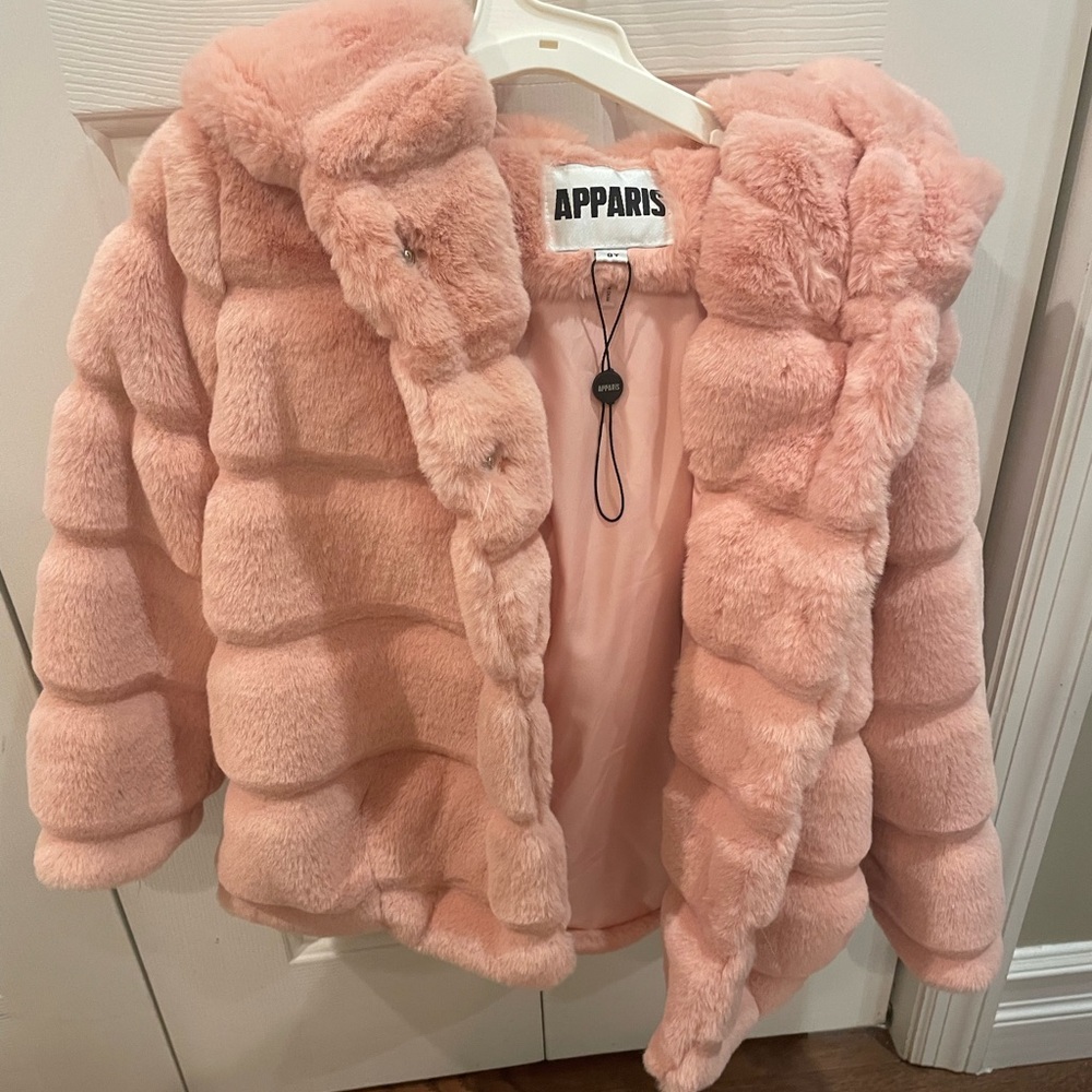 Apparis coat